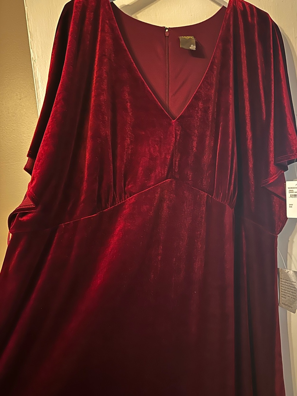 Taylor Velvet Midi Dress in Deep Burgundy